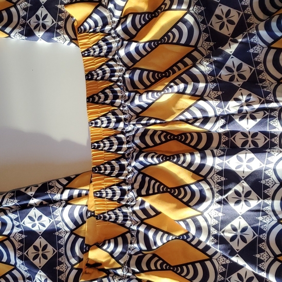 Women's Pants - Picture 7 of 12